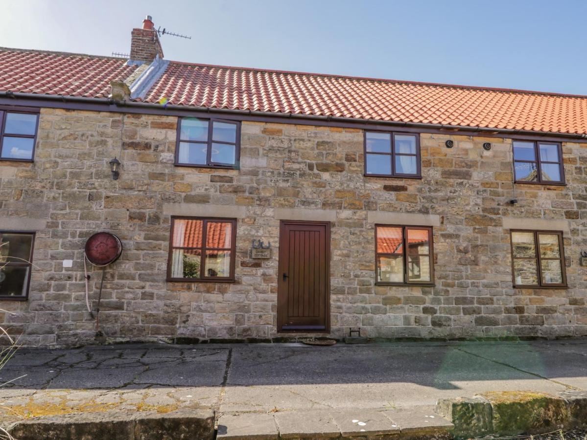 Danby Cottage ウィットビー エクステリア 写真